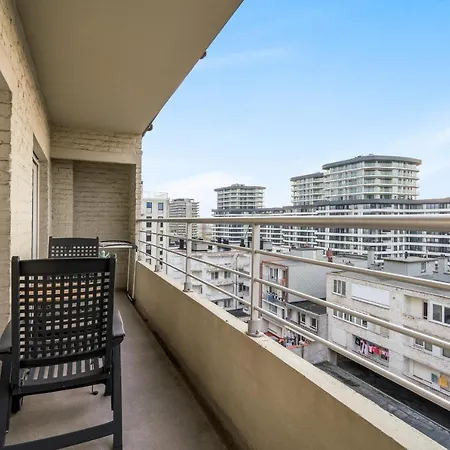 Zonnig Familie App Op Zeedijk Met Zeezicht Voor 6p