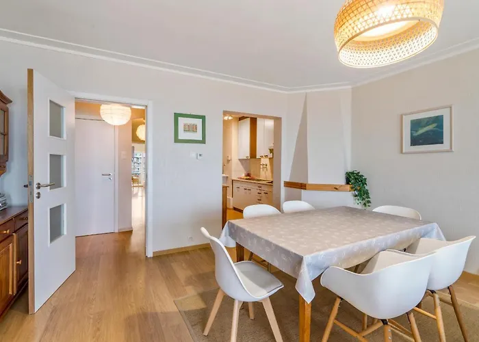 Zonnig Familie App Op Zeedijk Met Zeezicht Voor 6p Apartment